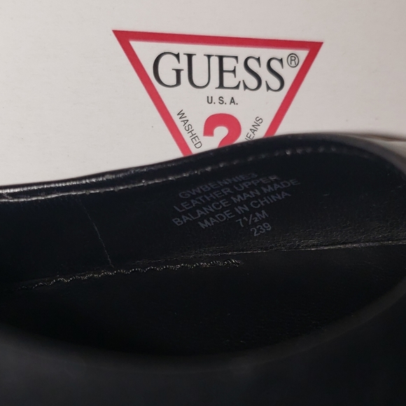 Classic Guess heels - Picture 5 of 5